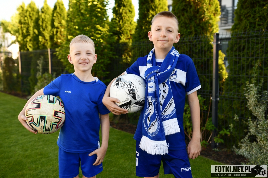 2024.05.09 - SESYJKA NA PODWÓRKU